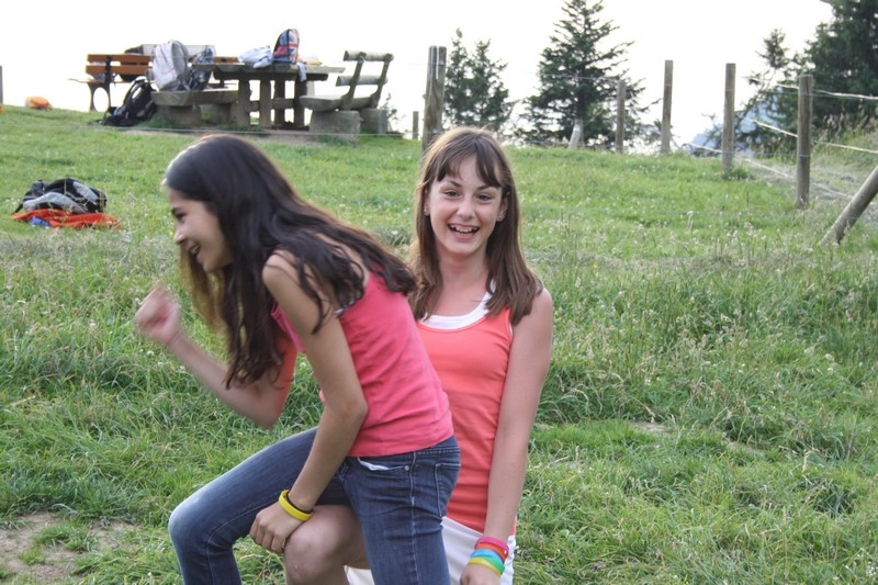 Village Camps International Summer Camp Leysin, Switzerland 2025-08-09 https://www.villagecamps.com/journals_admin/images/691-14-campfire yellows (48).jpg